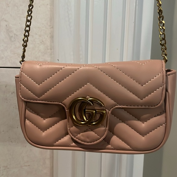 Gucci Pink Quilted Leather Shoulder Bag - Picture 3 of 3